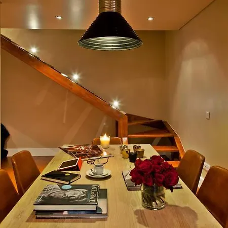 Διαμέρισμα Five Stars Sao Juliao 72 *